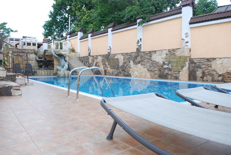 Shadow Boutique Hotel&Spa Chişinău Extérieur photo